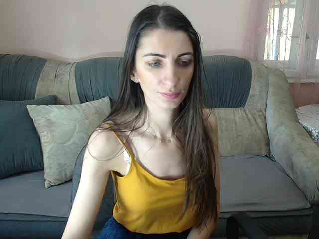 ella-myst webcam
