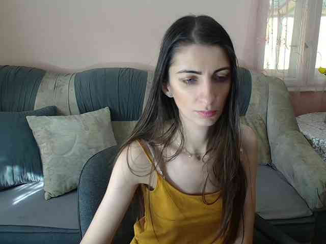 ella-myst webcam