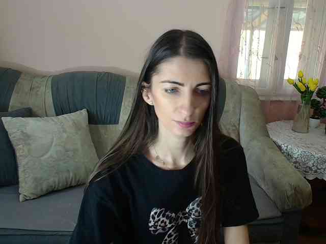 ella-myst webcam