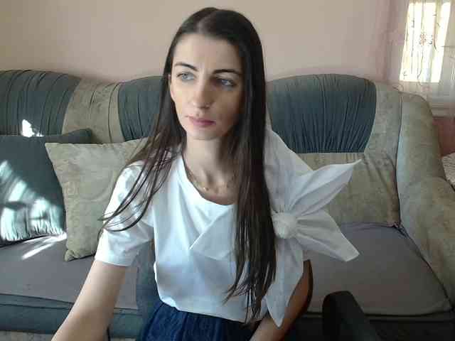ella-myst webcam