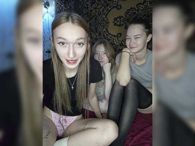 Accedi alla chat con il nickname mayadashaaa mayadashaaa