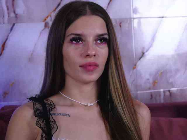 Sukie69 webcam
