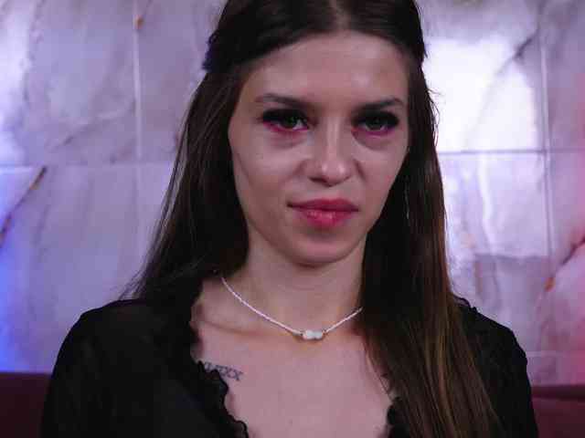 Sukie69 webcam