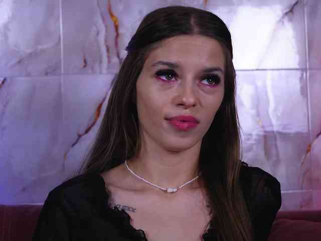 Sukie69 webcam