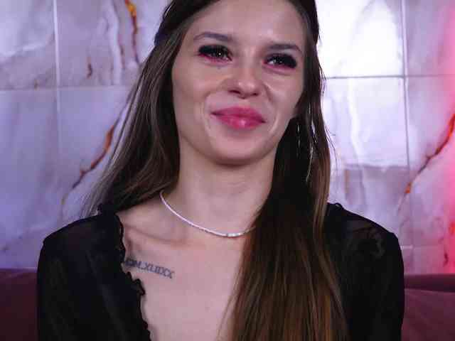 Sukie69 webcam