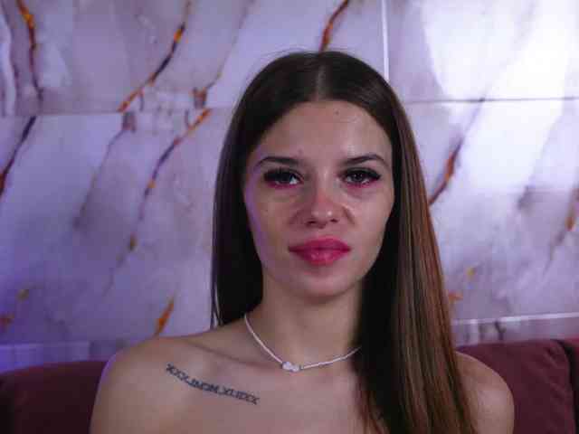 Sukie69 webcam