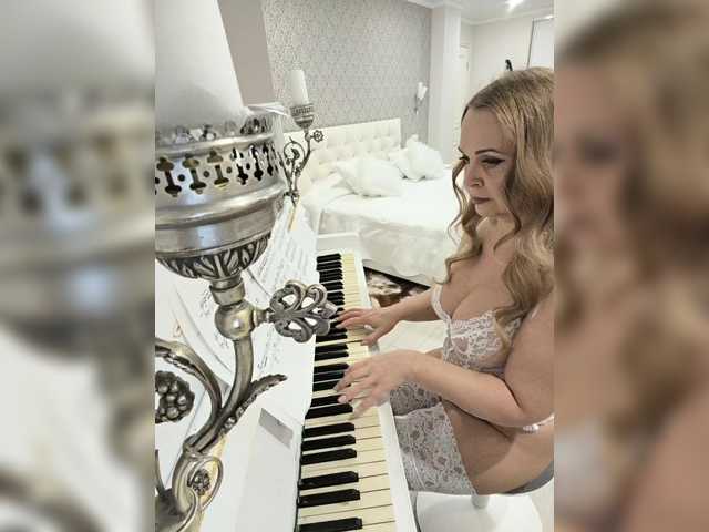 Entrez le videochat erotique avec le
modèle Milf_Zabava Milf_Zabava