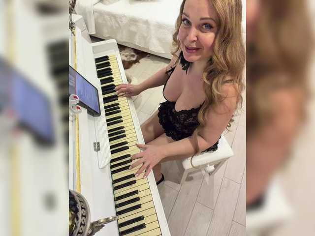 Gratis Live Sexcam mit Milf_Zabava Milf_Zabava