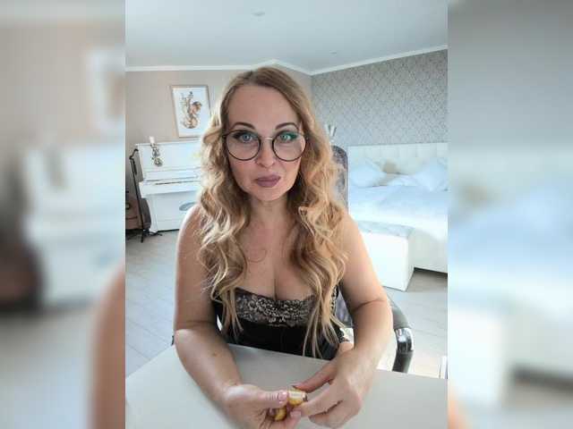 Gratis Live Sexcam mit Milf_Zabava Milf_Zabava