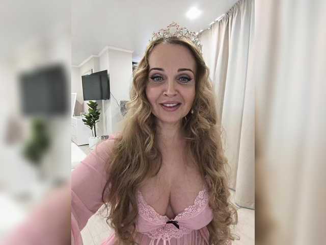 Vai a chattare su Milf_Zabava Milf_Zabava