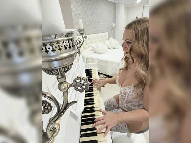 Vai a chattare su Milf_Zabava Milf_Zabava