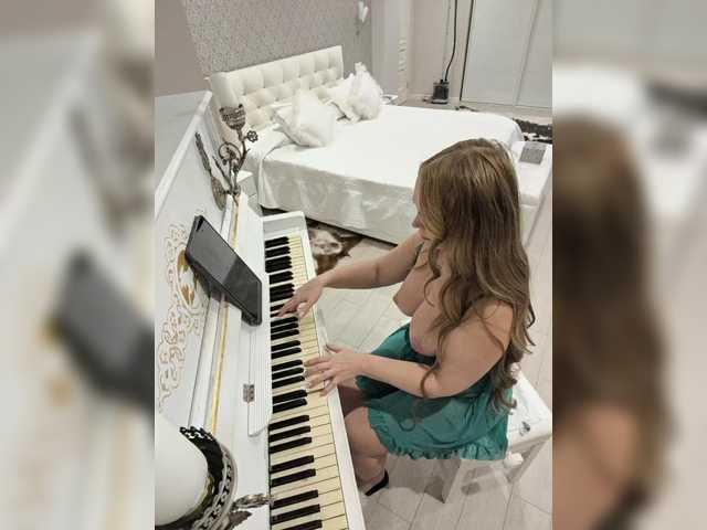 Gratis Live Sexcam mit Milf_Zabava Milf_Zabava