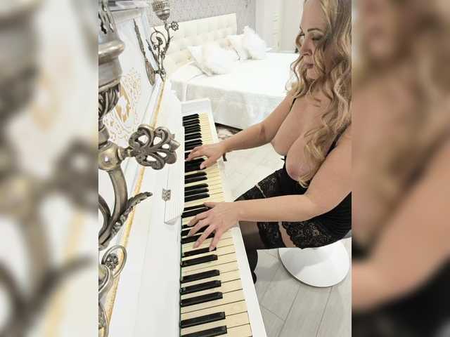 Gratis Live Sexcam mit Milf_Zabava Milf_Zabava