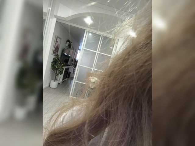 Entra en el chat con el modelo Milf_Zabava Milf_Zabava