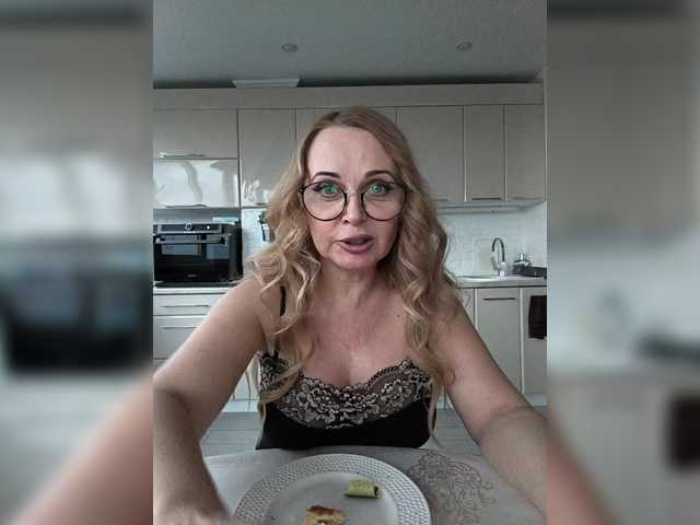 Vai a chattare su Milf_Zabava Milf_Zabava