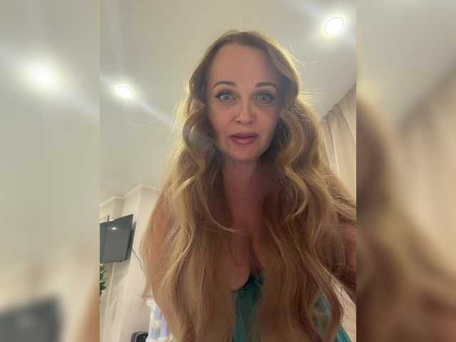 Entrez le videochat erotique avec le
modèle Milf_Zabava Milf_Zabava