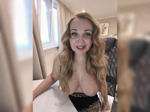 Milf_Zabava webcam