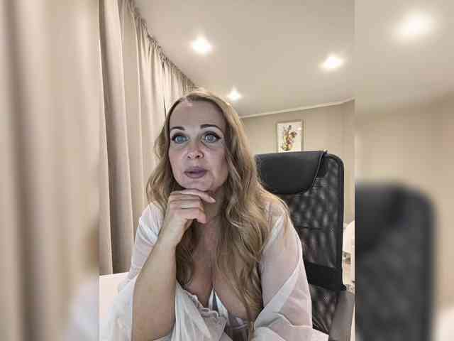 Milf_Zabava webcam