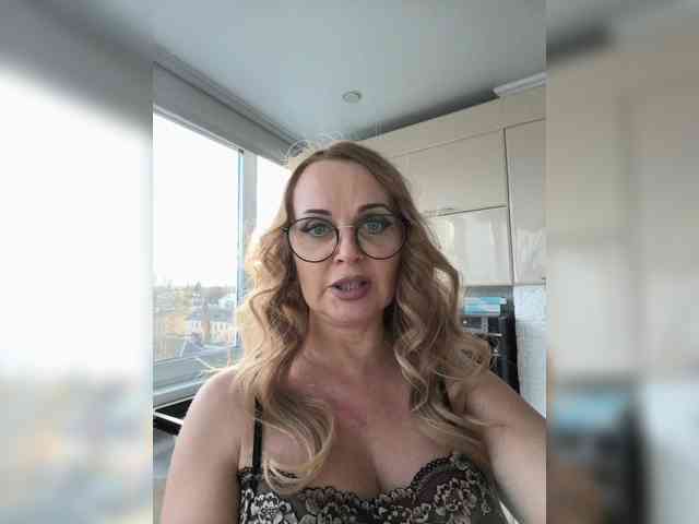 Milf_Zabava webcam