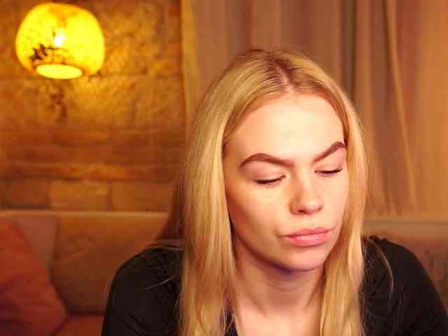 SnowwBarbie webcam