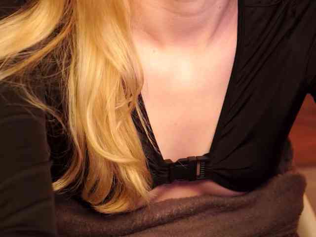 SnowwBarbie webcam