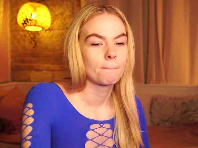 SnowwBarbie webcam