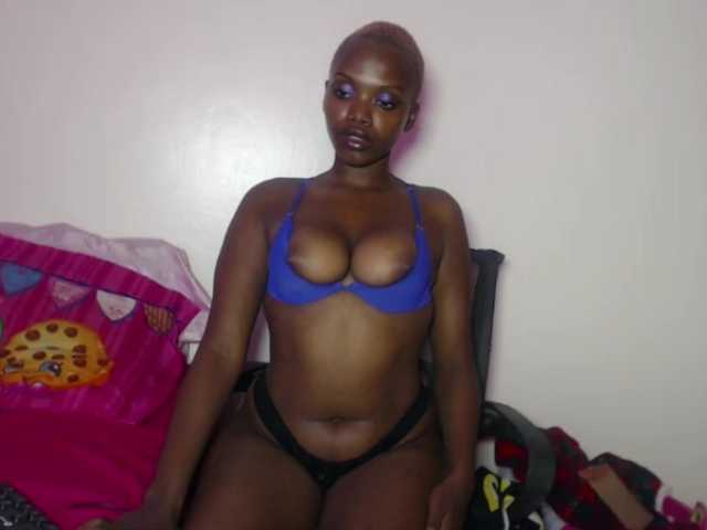 PinkDomina01