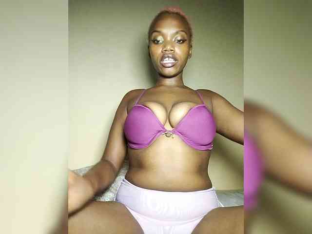 PinkDomina01 webcam