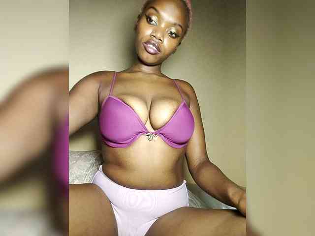PinkDomina01 webcam
