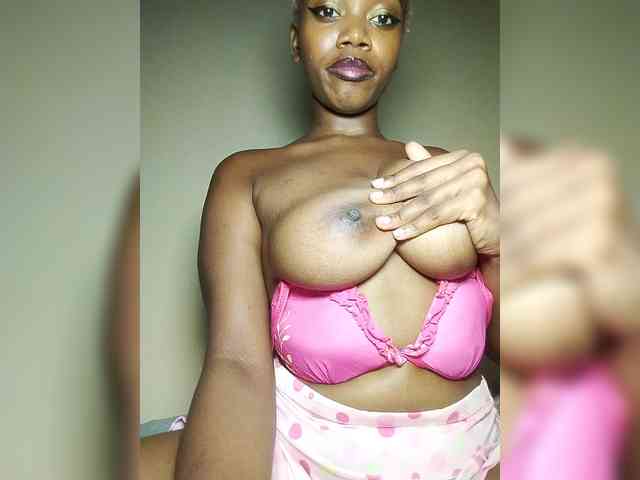 PinkDomina01 webcam