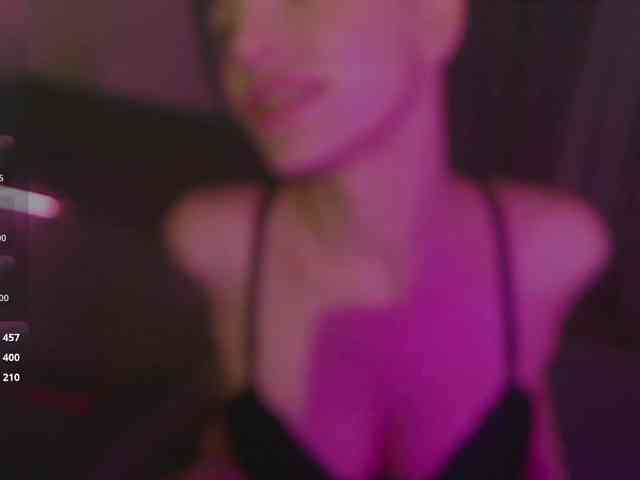 TatiGlow webcam