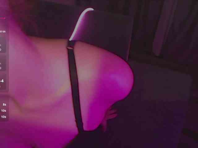 TatiGlow webcam