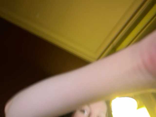 Entra en el chat con el modelo nosferatu6666 nosferatu6666