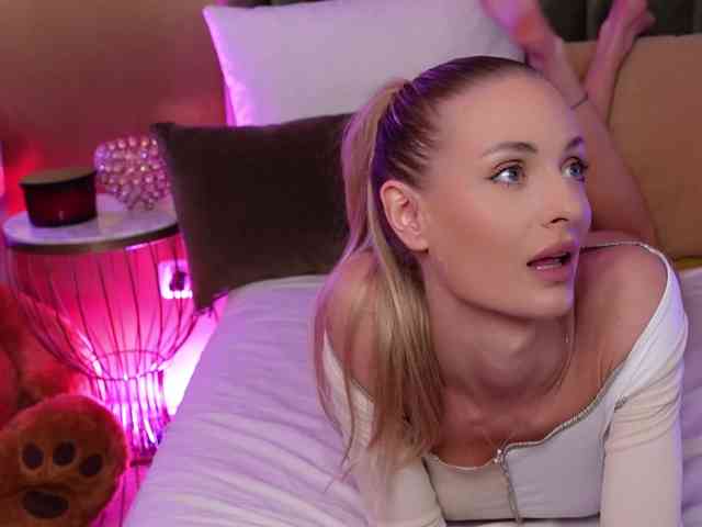 AmeliaAngell webcam