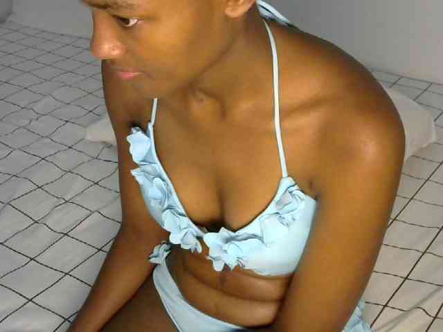 prettyquin254 webcam