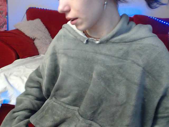 go to chat with twix-twix