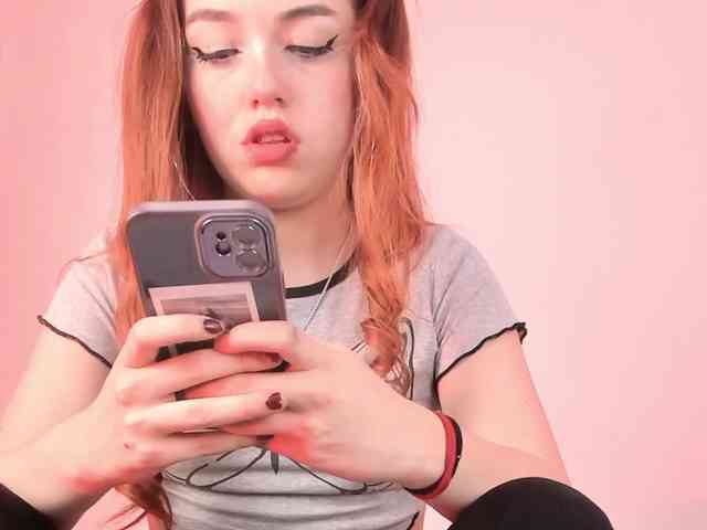 Pamela-Velvet webcam