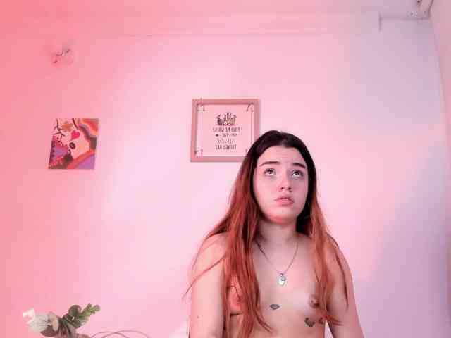 Pamela-Velvet webcam