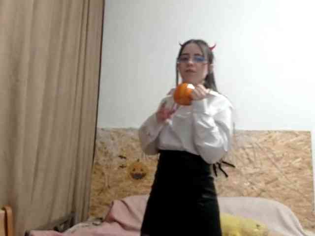 LorrieRingham webcam