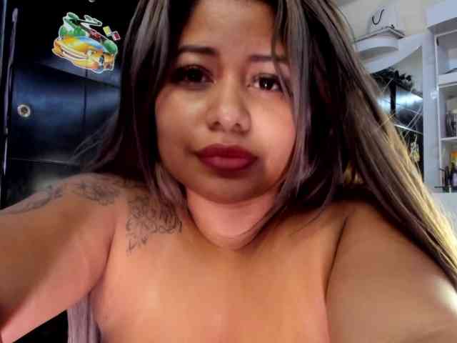 sasha-Blaire webcam