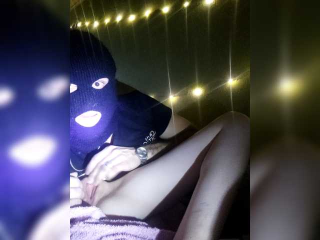 Entra en el chat con el modelo Mangopols Mangopols