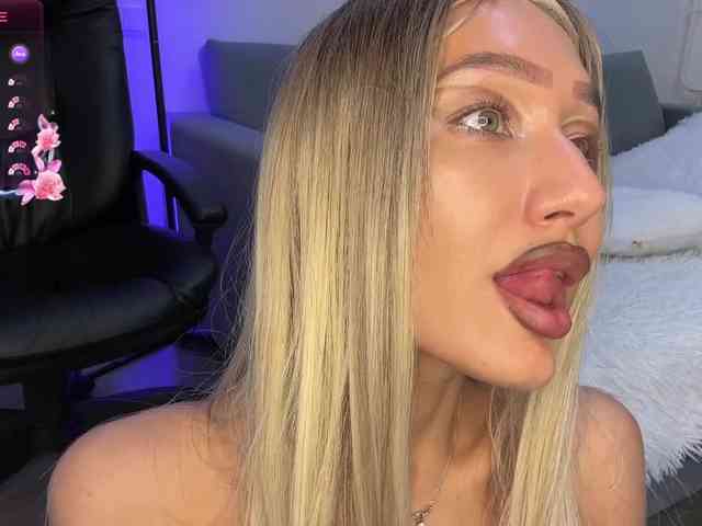 LisaShultz webcam