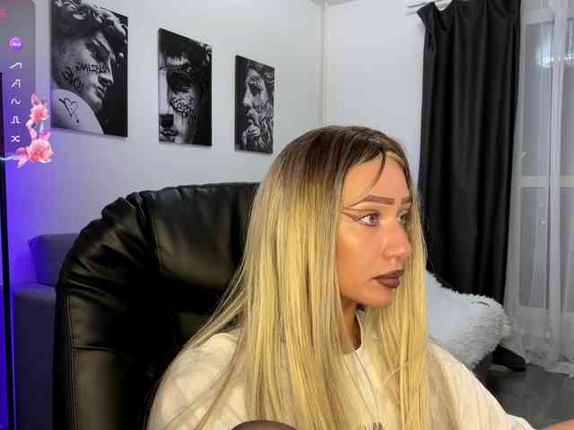 LisaShultz webcam