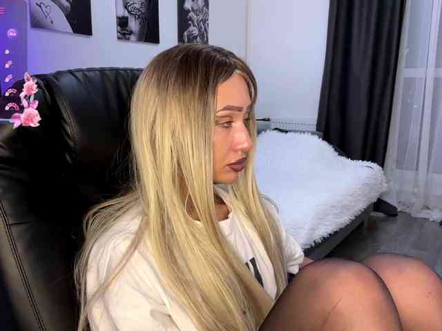 LisaShultz webcam