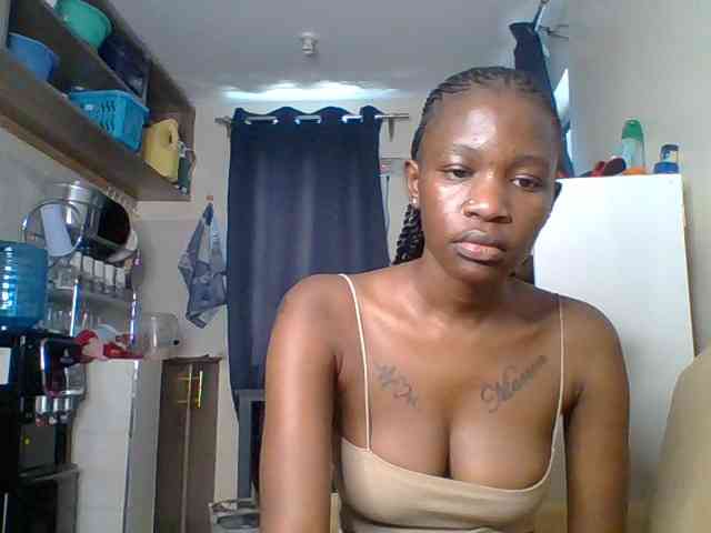SexyDotta webcam