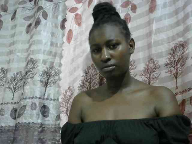 Africanqueen20 webcam