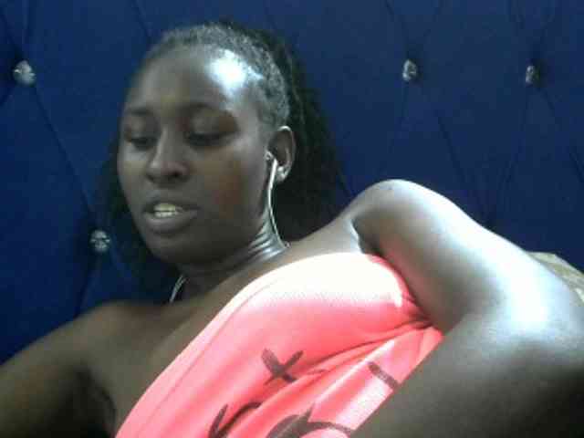 Africanqueen20 webcam