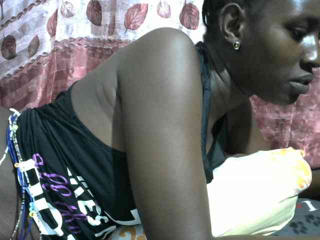 Africanqueen20 webcam