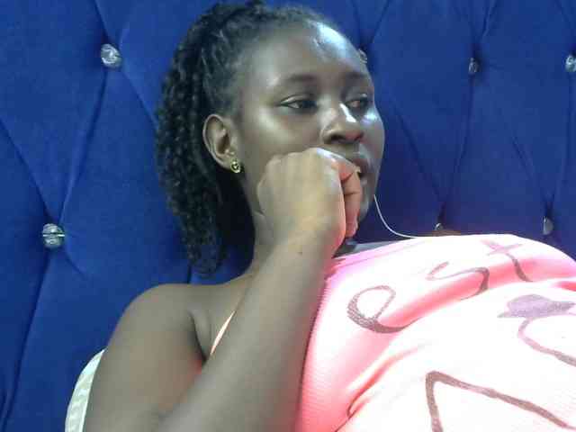 Africanqueen20 webcam