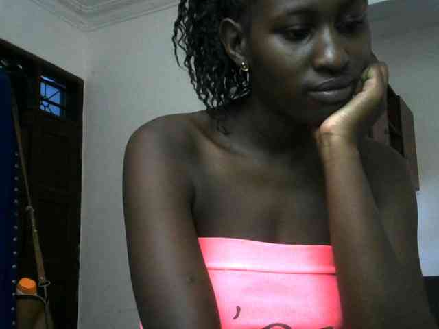 Africanqueen20 webcam